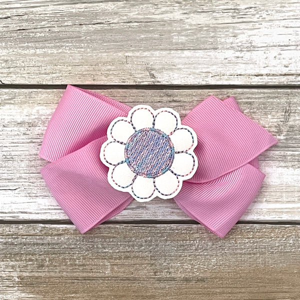 Retro Flower Feltie Clip