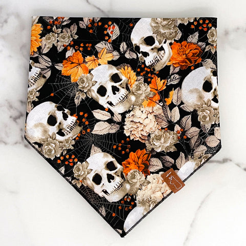 Market Fall Bandanas | Foral Skulls