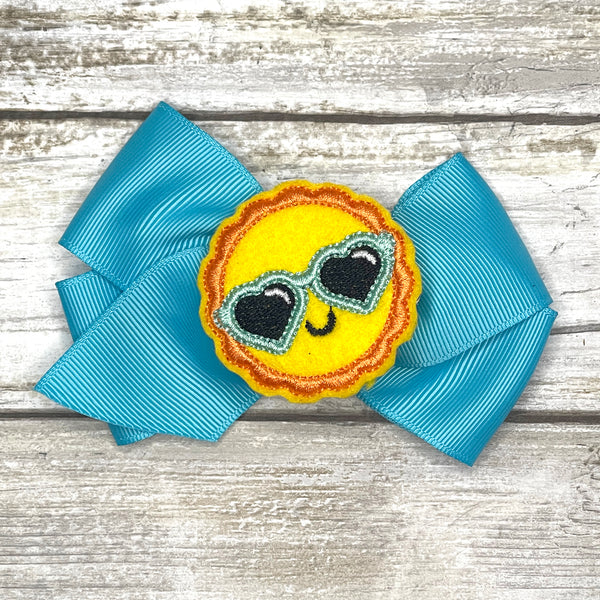 Sun Wearing Heart-Shaped Sunglasses Feltie Clip