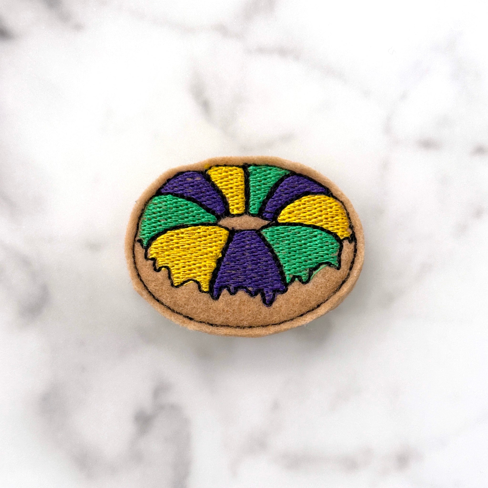 Mardi Gras Kingcake Feltie Clip